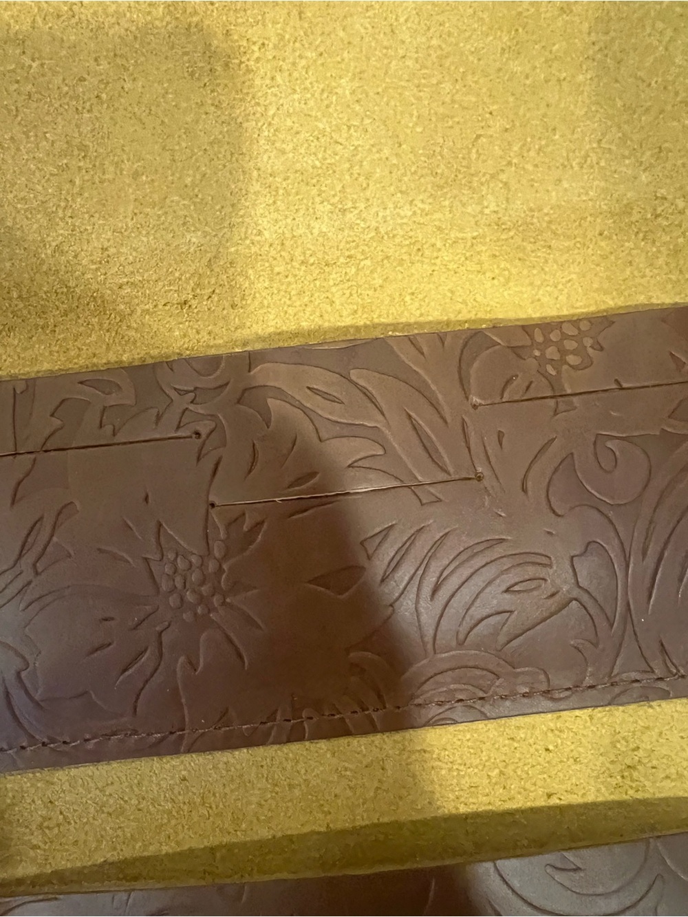 Portland Leather  Rancher Wallet Floral Embossed Wallet - Tan 7.5 x 4.25 - Picture 7 of 9